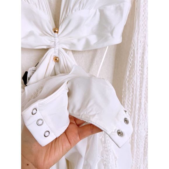 PatBo PLUNGE LACE SLEEVE MAXI DRESS white small - Picture 10 of 12